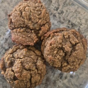Delicious Taste of Fall made with intention to reduce inflammation, and balance blood sugar. This is AIP diet friendly for those suffering from autoimmune conditions. AIP Elimination Phase Compliant Gluten-free, dairy-free, seed-free, nut-free Lightly sweet with prebiotic fiber + collagen for gut healing