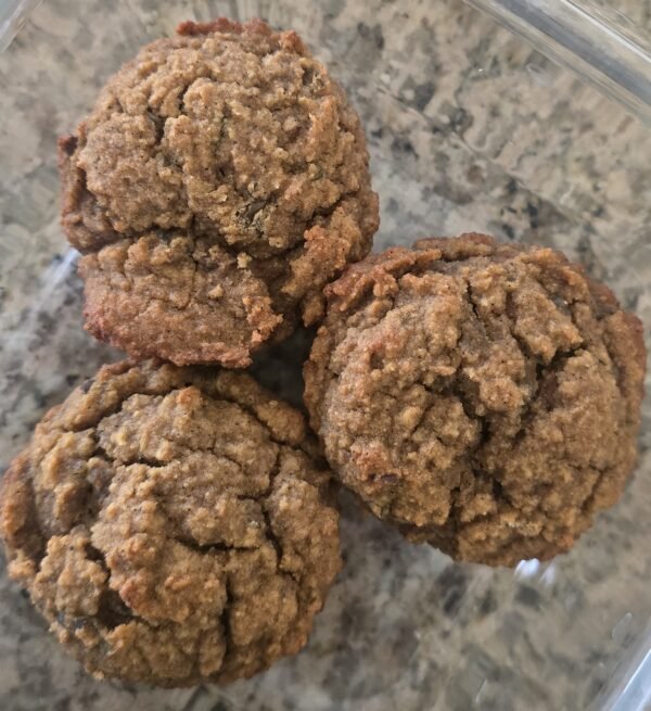 Delicious Taste of Fall made with intention to reduce inflammation, and balance blood sugar. This is AIP diet friendly for those suffering from autoimmune conditions. AIP Elimination Phase Compliant Gluten-free, dairy-free, seed-free, nut-free Lightly sweet with prebiotic fiber + collagen for gut healing